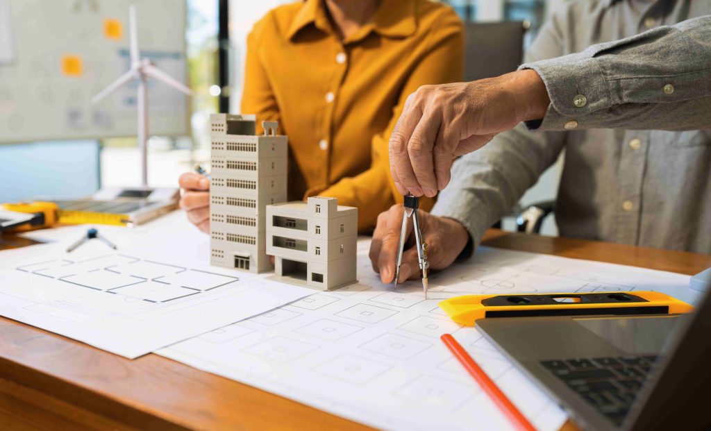 How Real Estate Lawyers in Dubai Guide Zoning and Land-Use Compliance